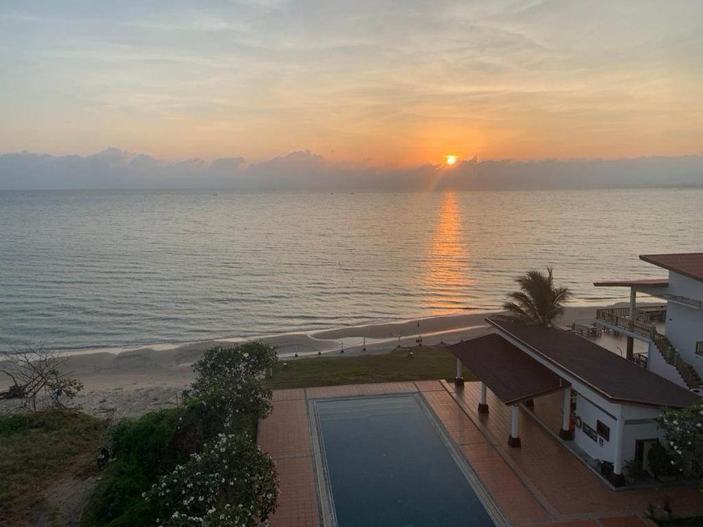 2-bedroom Ocean Front *
