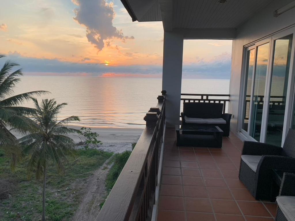 2-bedroom Ocean Front